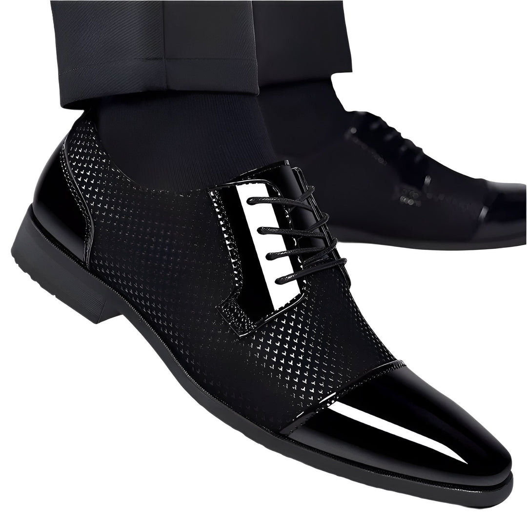 Covington Patent Leather Oxfords Wynston Duke Black 6 